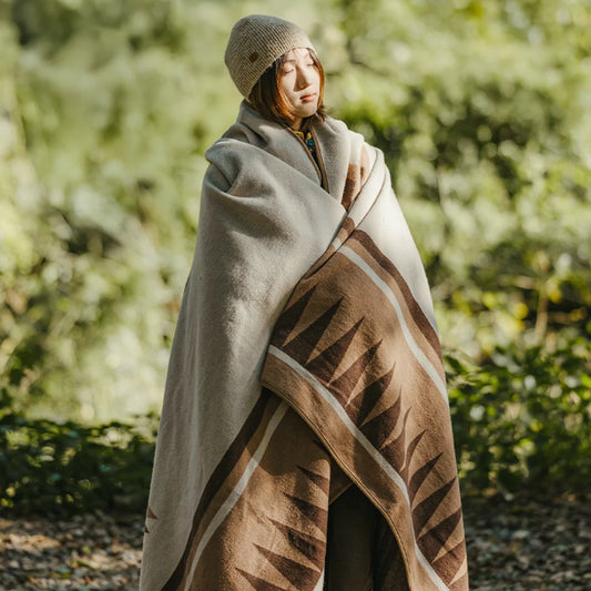 Naturehike, Wool Blanket, Multi-purpose Warm Wool Blanket, Oversized Skin-friendly Wool Throw, Wearable Soft and Warm Blanket, For Home/Camping/Travel