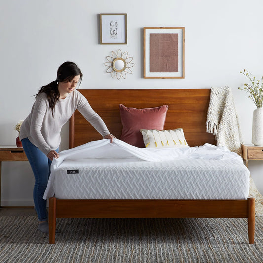 Rest Haven 10" Medium Plush Gel Memory Foam Mattress, Queen