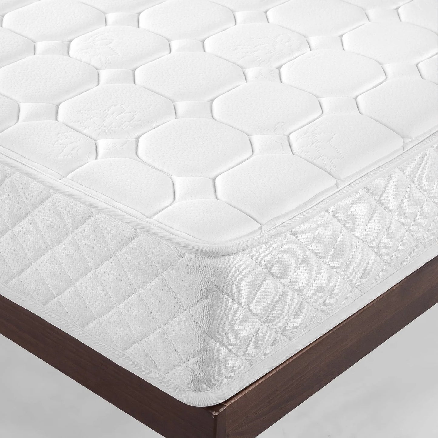 Zinus 8" Quilted Hybrid Mattress of Comfort Foam and Pocket Spring, Full