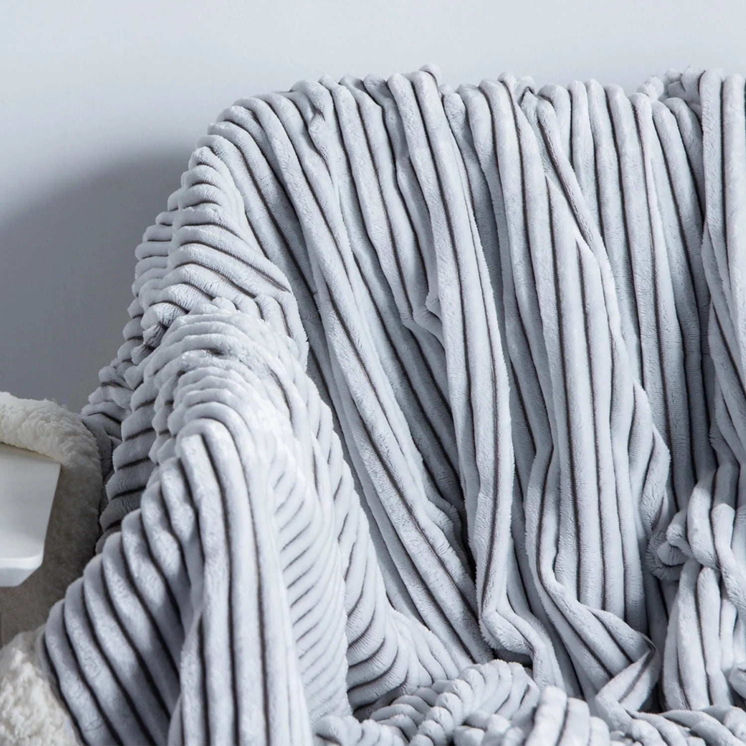 DISSA Sherpa Fleece Blanket Soft Grey and White Throw Blanket Cozy Plush Blankets for Couch Sofa Bed,51"x63"
