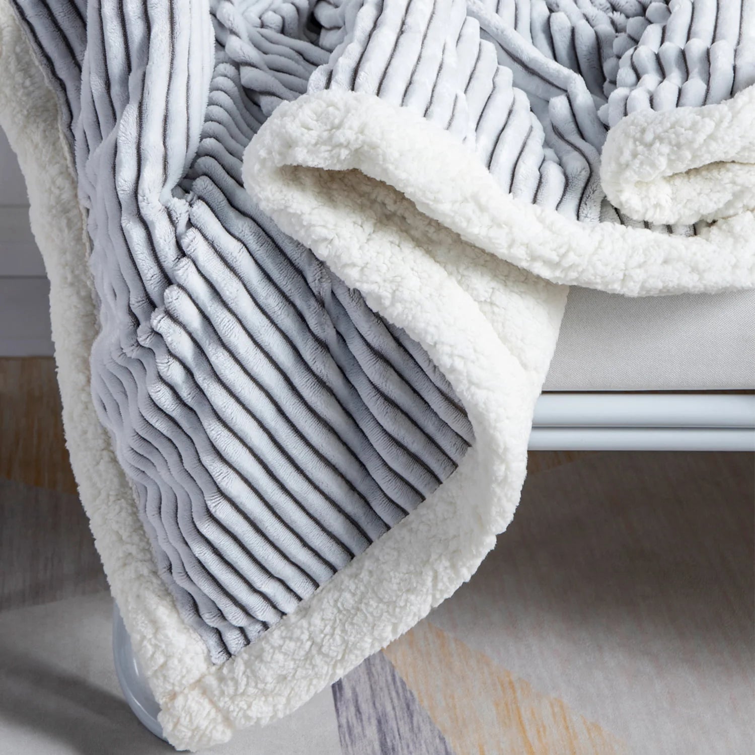 DISSA Sherpa Fleece Blanket Soft Grey and White Throw Blanket Cozy Plush Blankets for Couch Sofa Bed,51"x63"