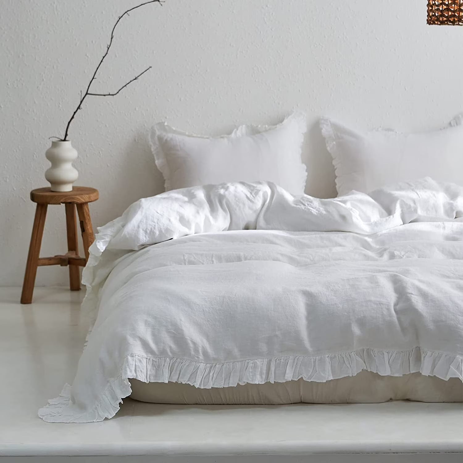 Simple& Opulence 100% Washed Linen Duvet Cover Set-3 Pieces Shabby Chic Premium Ruffled Bedding with 1 Comforter Cover and 2 Pillowshams France Flax High End Frill Sets Vintage Style(King, White)