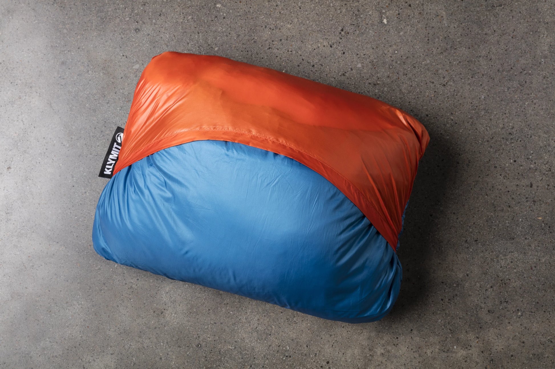 Klymit Versa Insulated Camping Blanket, Wide Travel Throw for Hiking, Backpacking & Outdoors