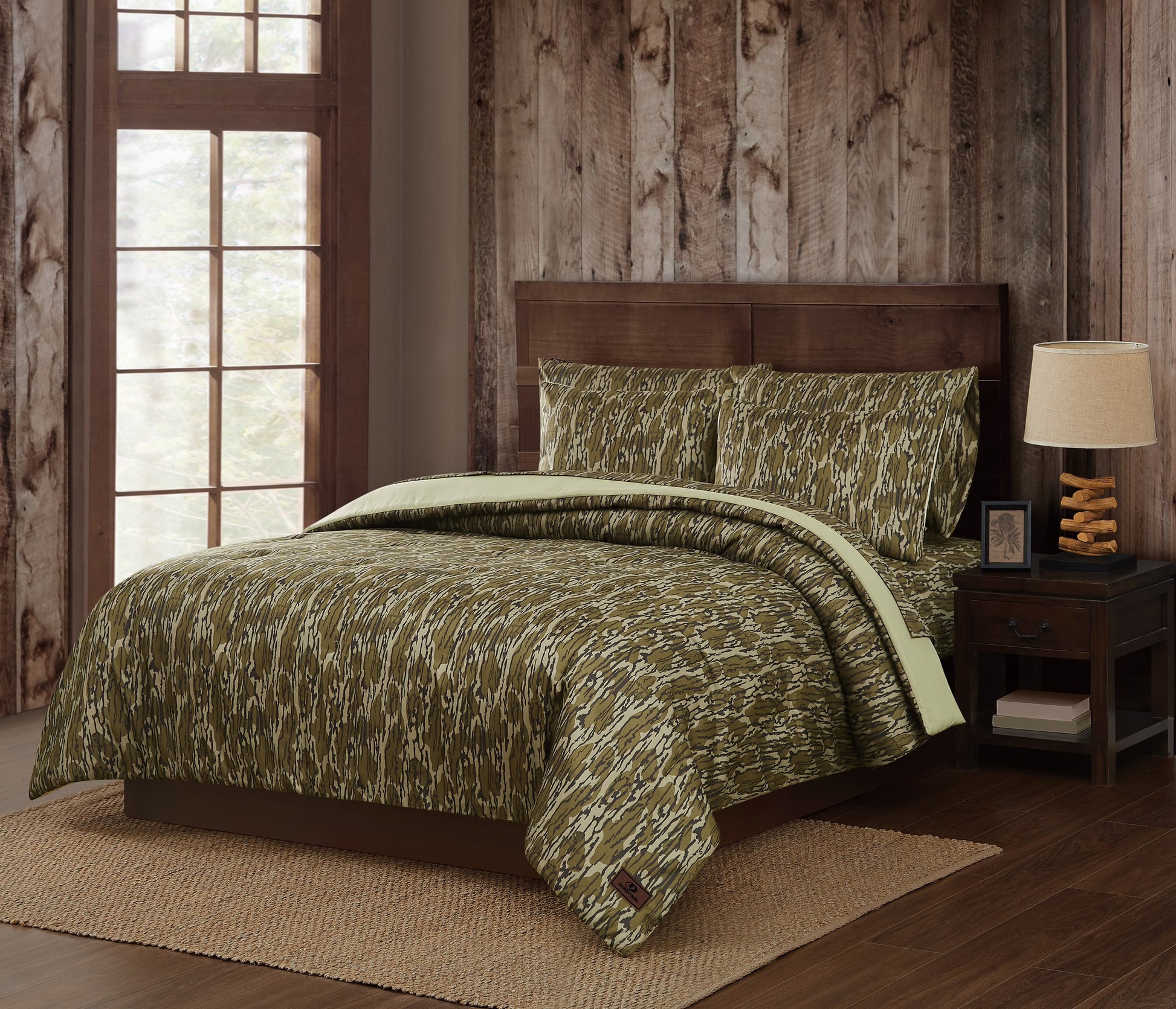 Mossy Oak Bottomland Microfiber Full Size Bed in a Bag Microfiber Adult Bedding for Hunting Lodge or Cabin