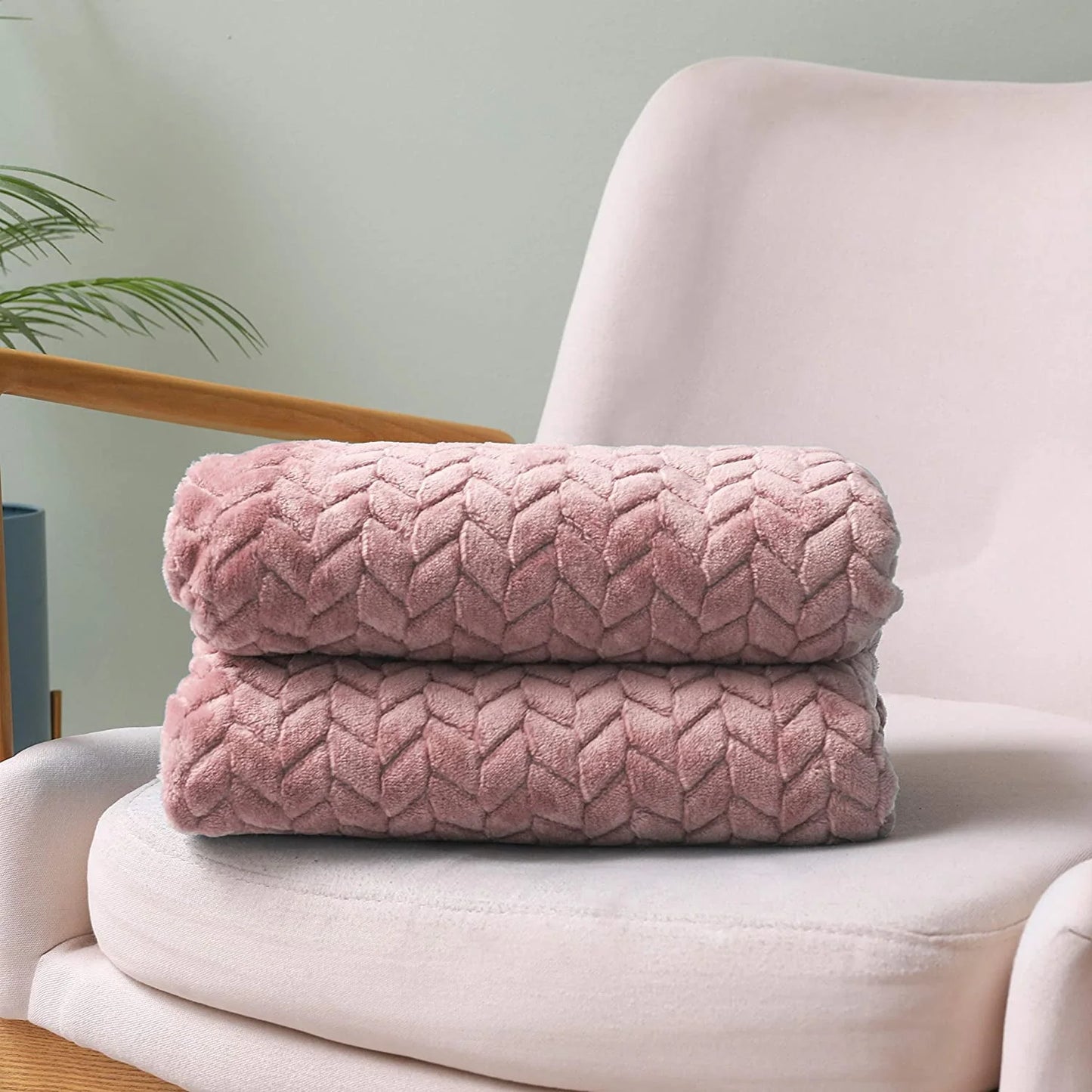 Exclusivo Mezcla Large Flannel Fleece Throw Blanket, Jacquard Weave Leaves Pattern (50" x 70", Pink) - Soft, Warm, Lightweight and Decorative