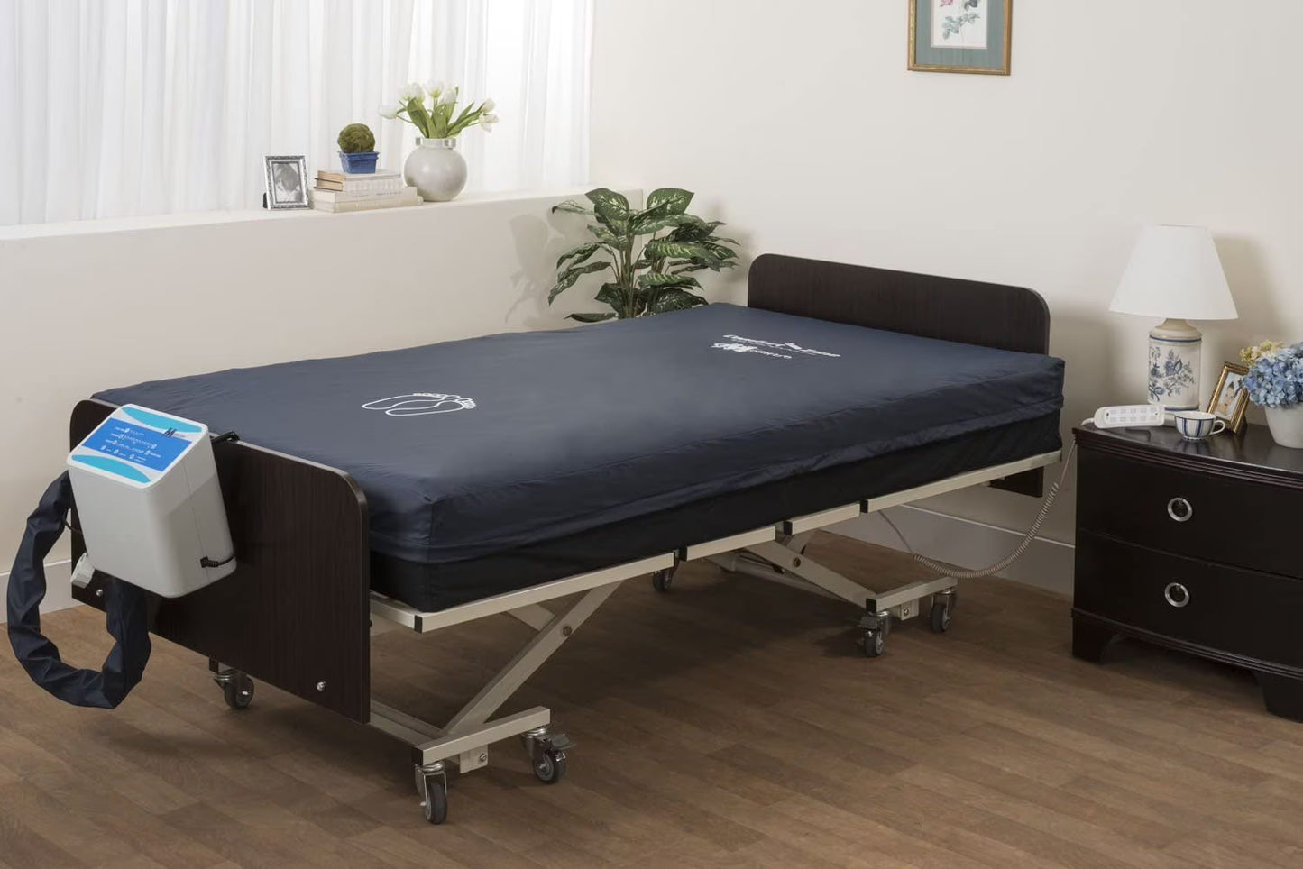 Medacure Alternating Pressure Air Mattress with Pump Included - Twin Size 80" x 36" x 8"