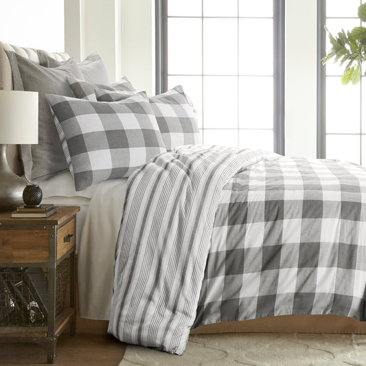 Levtex - Camden Duvet Cover Set - Full/Queen Duvet Cover (90 x 94 in.) + Two Standard Pillowcases (26 x 20 in.) - Buffalo Check in Grey and Cream - Reversible Pattern - Cotton