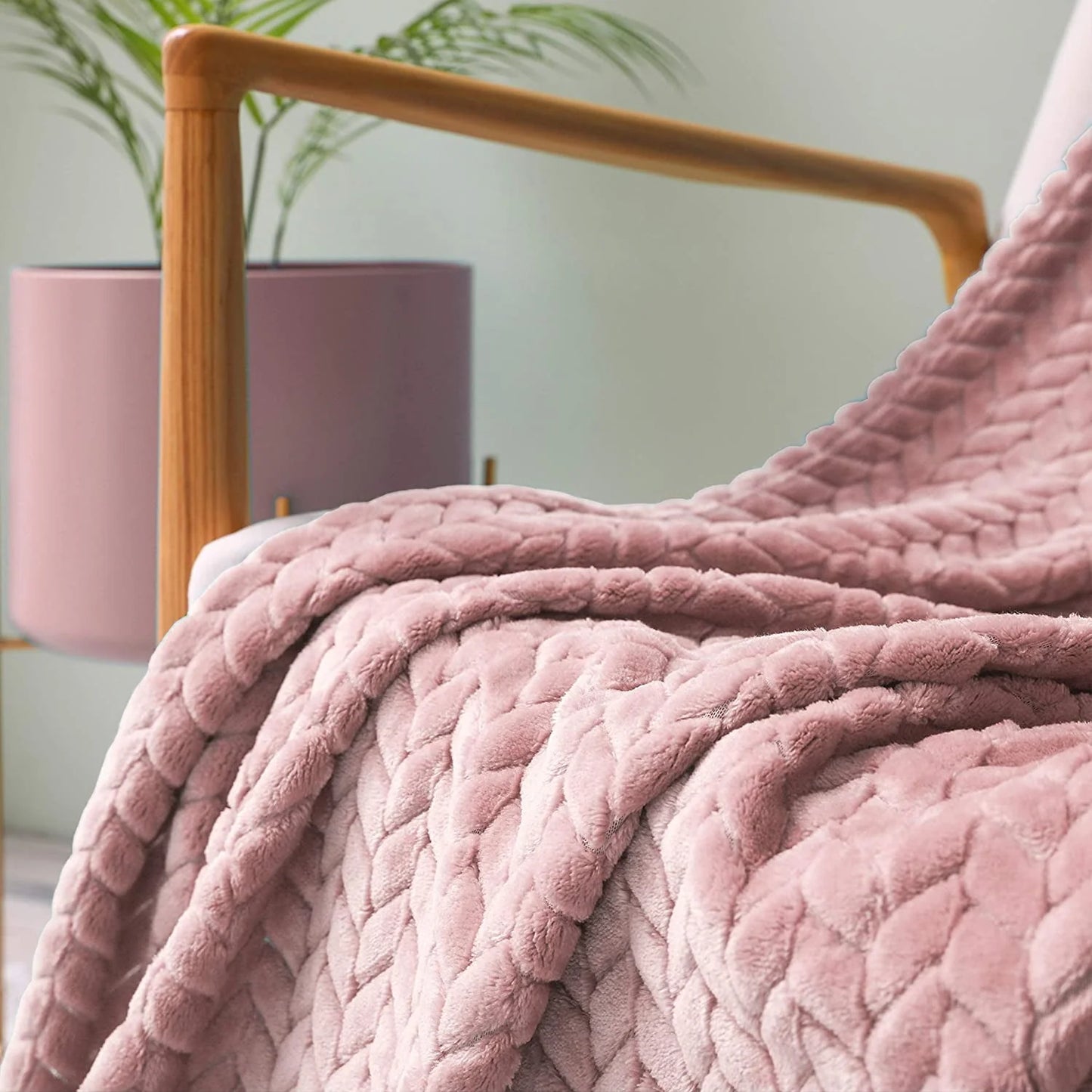 Exclusivo Mezcla Large Flannel Fleece Throw Blanket, Jacquard Weave Leaves Pattern (50" x 70", Pink) - Soft, Warm, Lightweight and Decorative