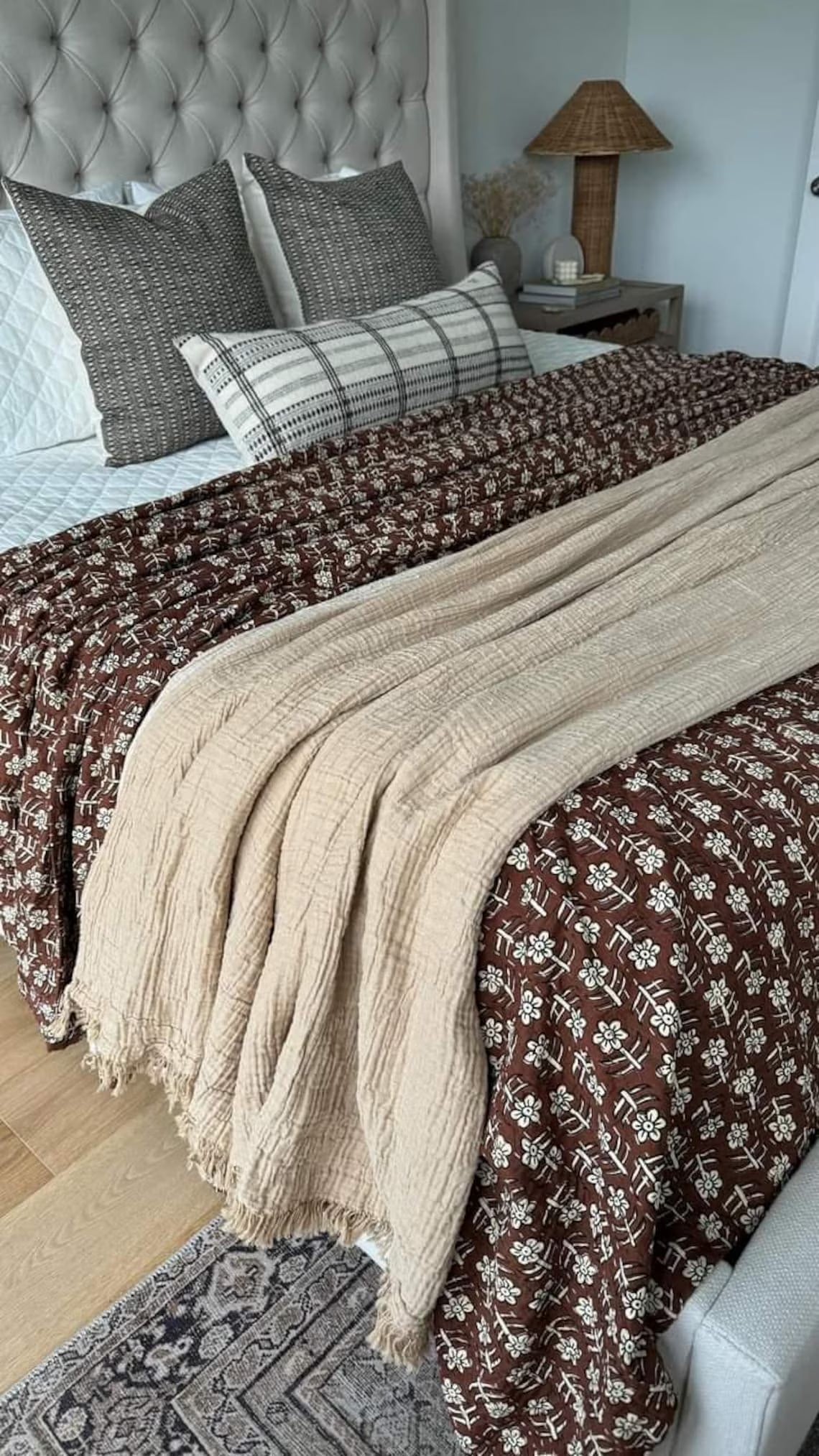 A & E Textile House Premium Flowers Print Cotton Kantha Quilt with Natural color bedding Bedcover Home