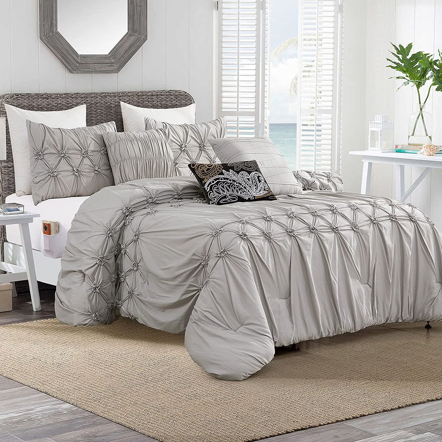Elegant Comfort 12-Piece Bed-in-a-Bag, Ella Microsuede Comforter Collection with 6-Piece Sheet Set, Smart Pockets and Decorative Pillows, All Season Bedding, Full/Queen, Mint Green