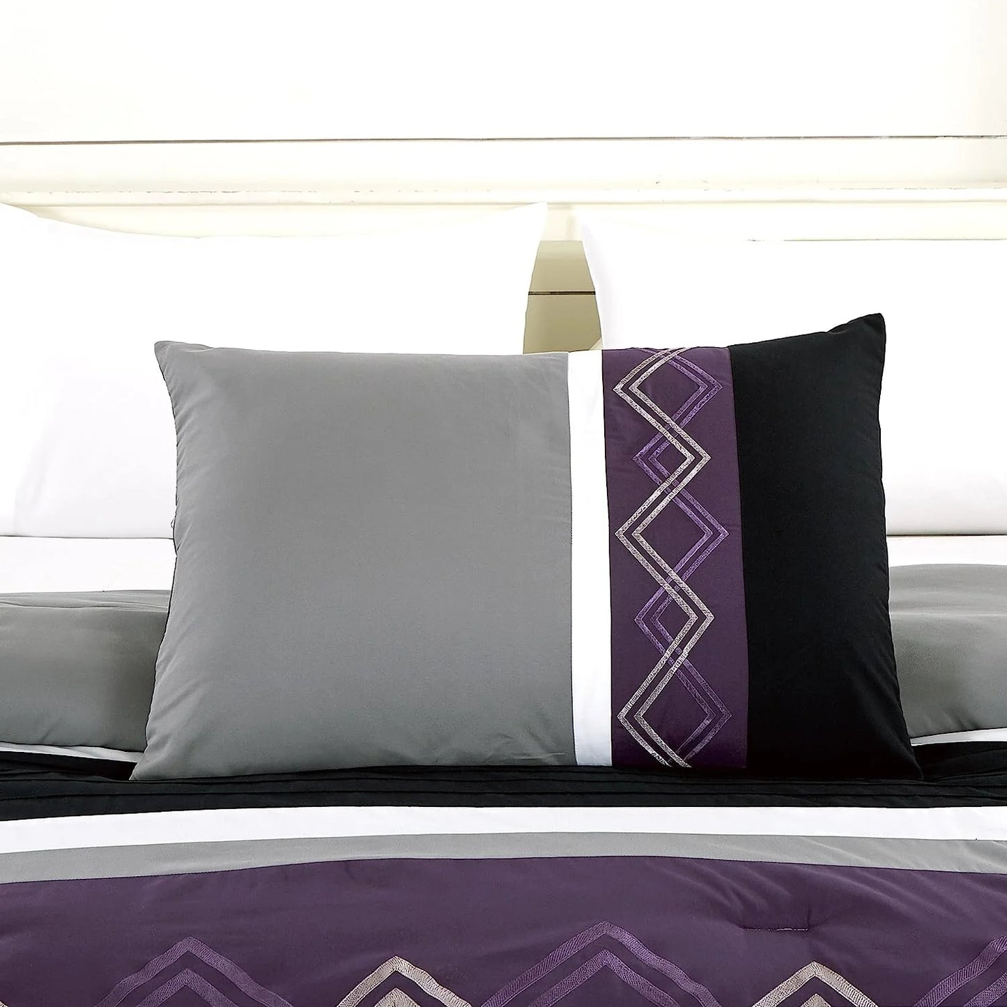 Chezmoi Collection Jaxson King Bed in a Bag 7-Piece Comforter Set with Sheets Modern Pleated Stripe Embroidered Purple/Black/Gray/White Zigzag Lightweight All Season Bedding