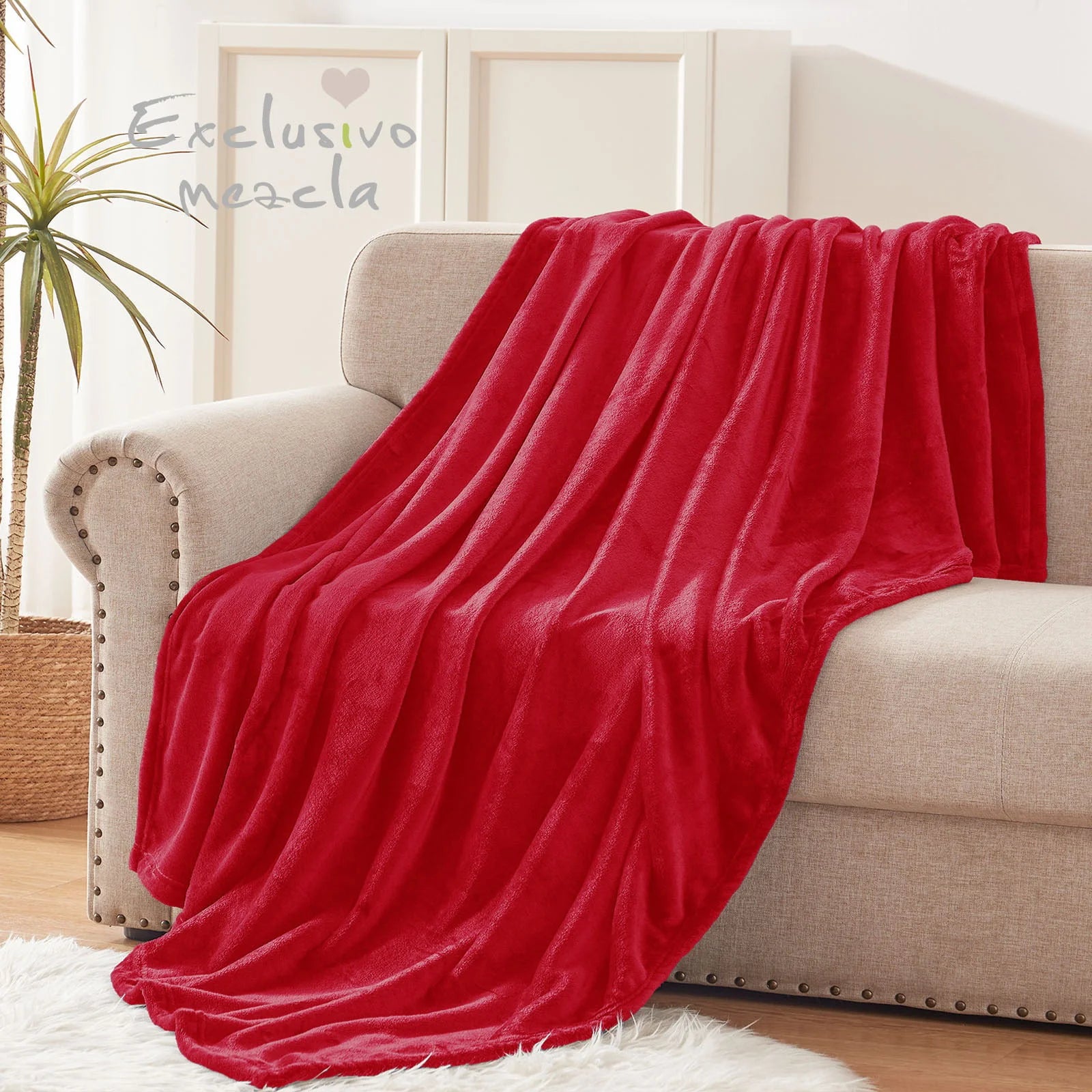 Exclusivo Mezcla Fleece Throw Blanket for Couch/Sofa/Bed,Plush Soft Blankets and Throws,Lightweight and Cozy-50" x 60" (Red)