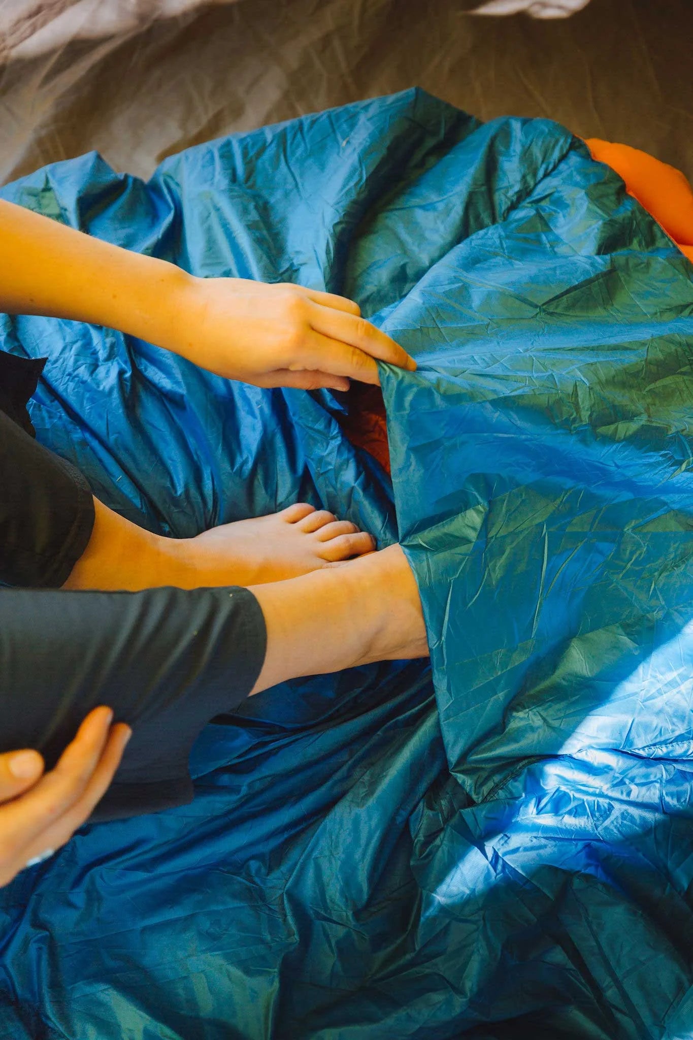 Klymit Versa Insulated Camping Blanket, Wide Travel Throw for Hiking, Backpacking & Outdoors