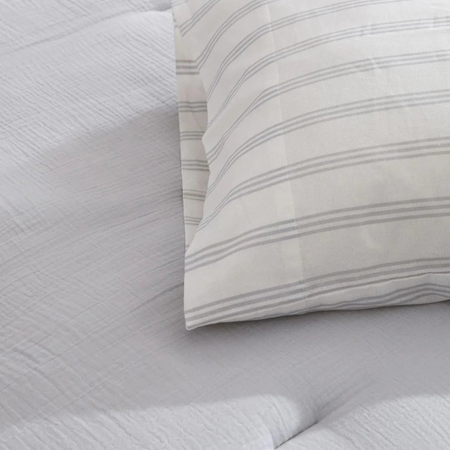 Wonderful Bedding Dreamy Gauze Cotton 7-Piece Comforter Set Back Striped