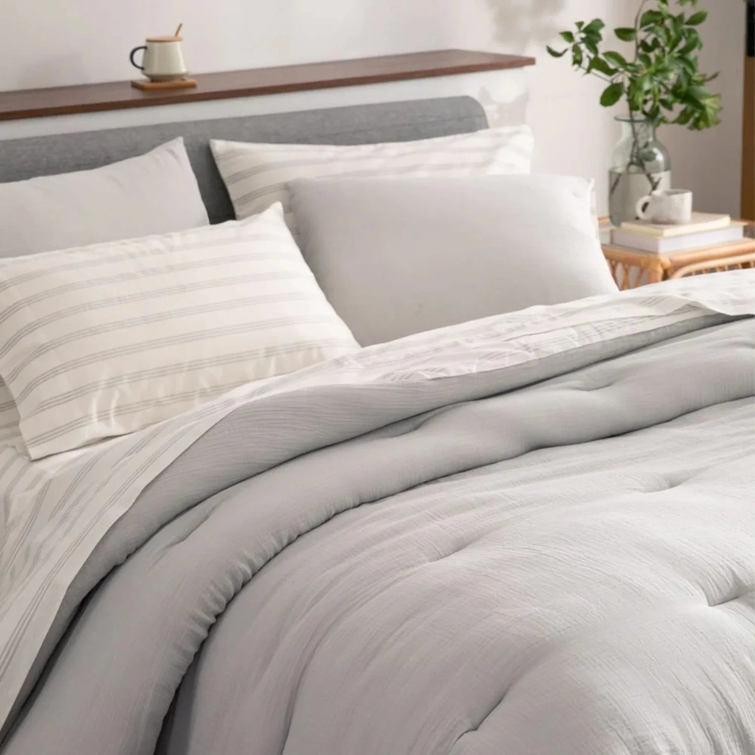 Wonderful Bedding Dreamy Gauze Cotton 7-Piece Comforter Set Back Striped