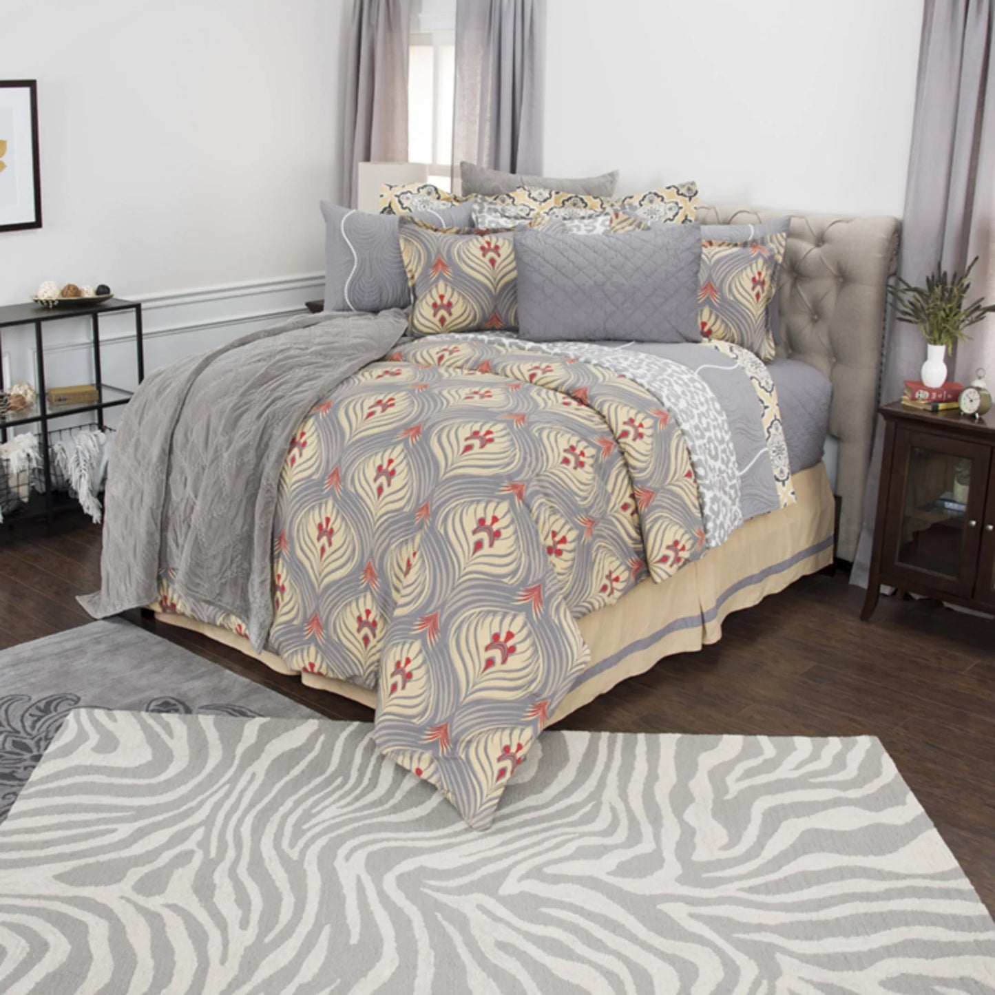 Rizzy Home BT4142 GOLD/Gray COTTON 30'S Printed King Three piece Beddings set.