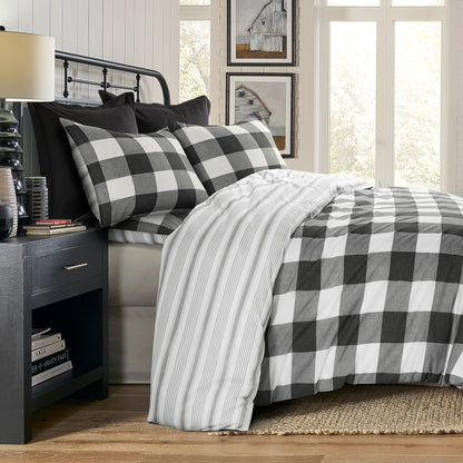 Levtex - Camden Duvet Cover Set - Full/Queen Duvet Cover (90 x 94 in.) + Two Standard Pillowcases (26 x 20 in.) - Buffalo Check in Grey and Cream - Reversible Pattern - Cotton